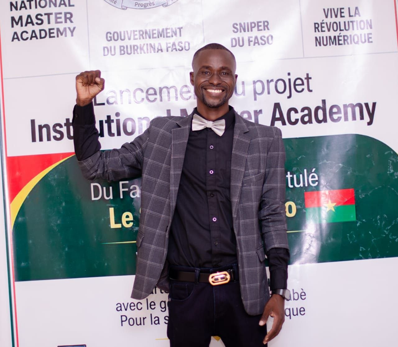 Fondateur de l'Institutional Master Academy lors du lancement du projet